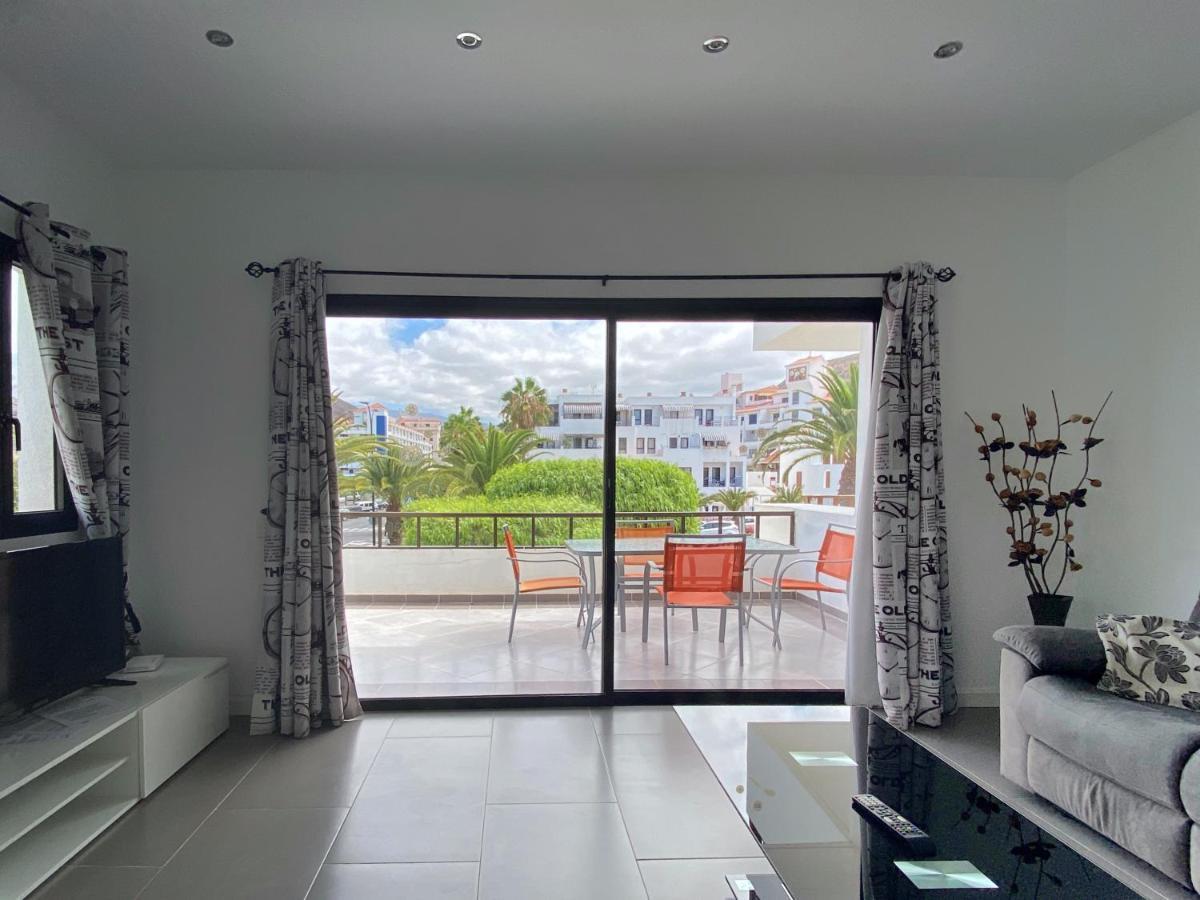 1 Bed Los Cristianos Near The Bus Station Arona  Exterior photo